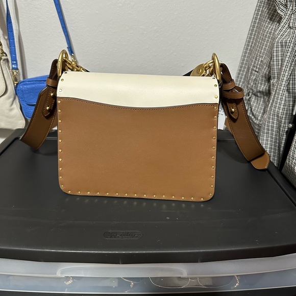 **Hot bag!**NWT Coach Beat Crossbody! - Picture 4 of 13